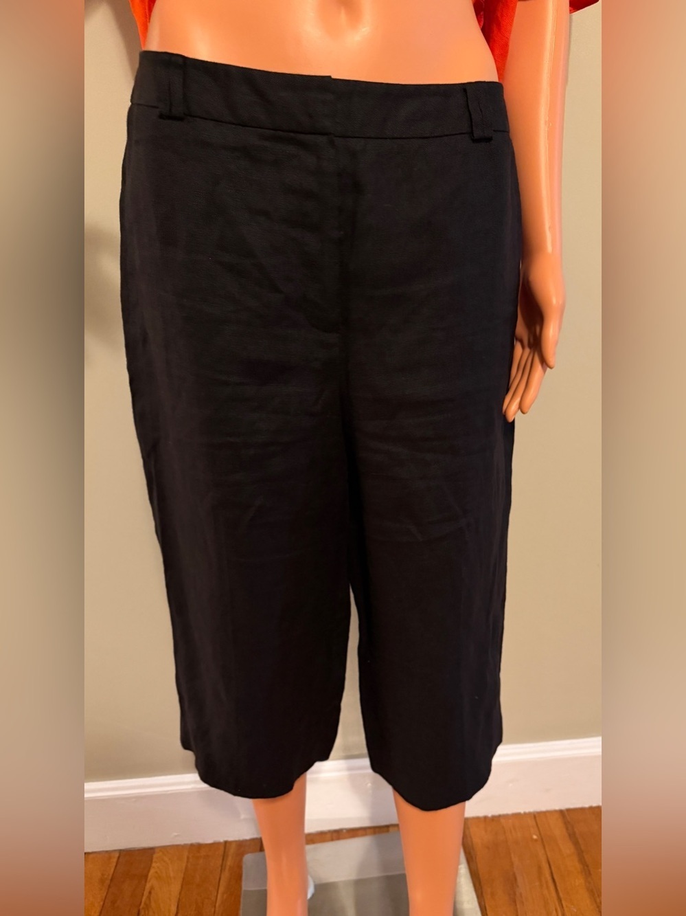 Talbots Black Linen Bermudas with Lined Interior - Picture 2 of 10